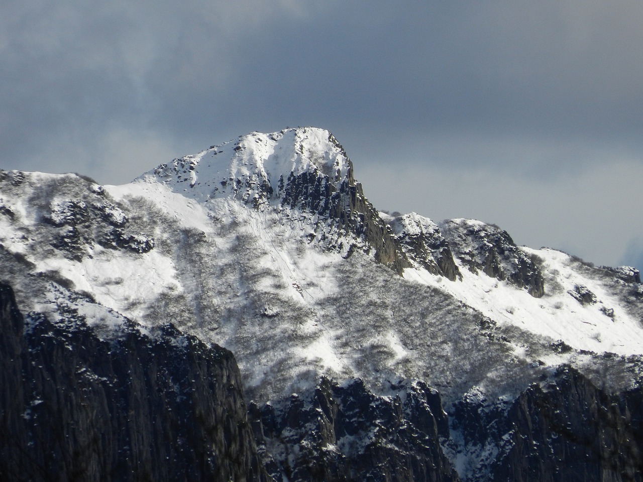 吉林山区雪景探秘，自然与季节的交织之旅