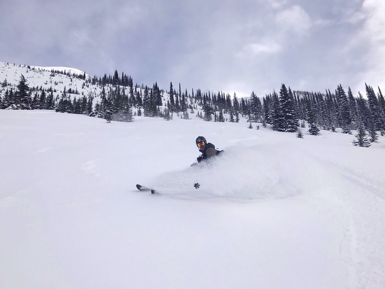 冰雪王者，滑雪最强选手的挑战极限之旅